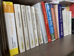 Bücherregal - Erfolgsliteratur