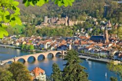 Viele geschäftlich Reisende nach Mannheim und Ludwigshafen übernachten in Heidelberg.