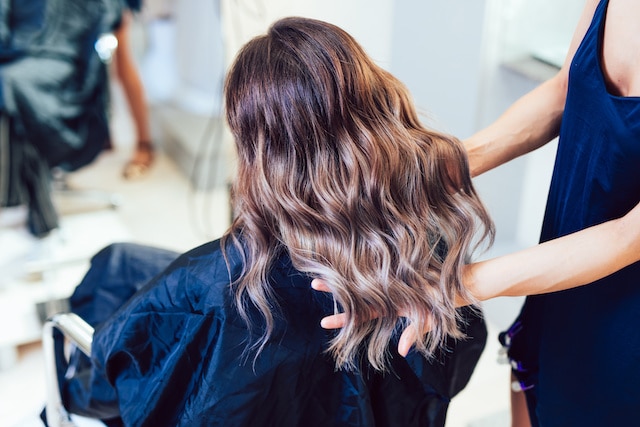 Board Balayage ist einer von den aktuellen Haartrends.