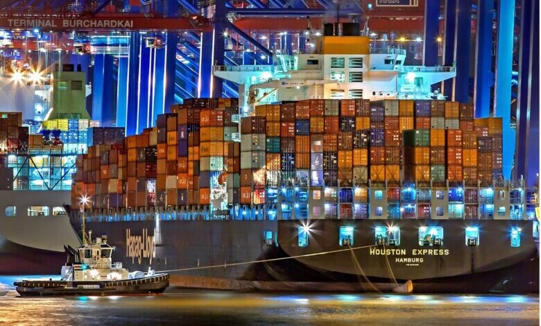 2022-05-09-Container-Schifffahrt