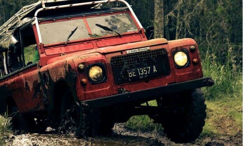 2022-08-15-Land Rover