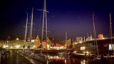 Blick vom Hotel Stralsund (Hotel Kontorhaus Stralsund) auf den Hafen.