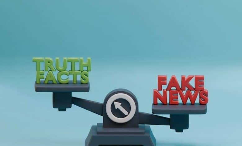 Fake News gab es schon immer. Allerdings kann man den Beginn ihrer Zunahme mit dem Aufkommen der sozialen Netzwerke in Verbindung bringen.