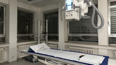 Bei Operationen finden oft Behandlungsfehler statt. Der Arbeitgeber kann seine Mitarbeiter finanziell bei der Zahlung einer Kanzlei für Medizinrecht unterstützen!