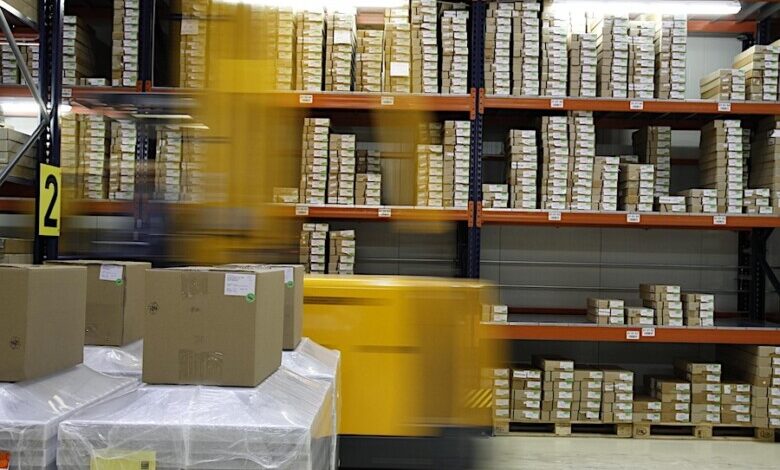 Paletten als Engpass im Prozess - Wie man in der Logistik Zeit und Kosten sparen kann.