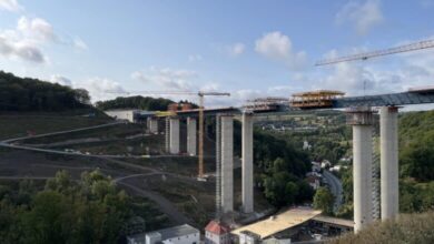 Tonnen schwere Lasten: Neubau der Talbrücke Rahmede / A45 Sauerlandliene bei Lüdenscheid. Foto: Börkey GmBH