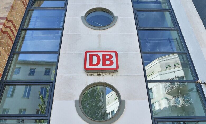 Logo der Deutschen Bahn (Archiv)