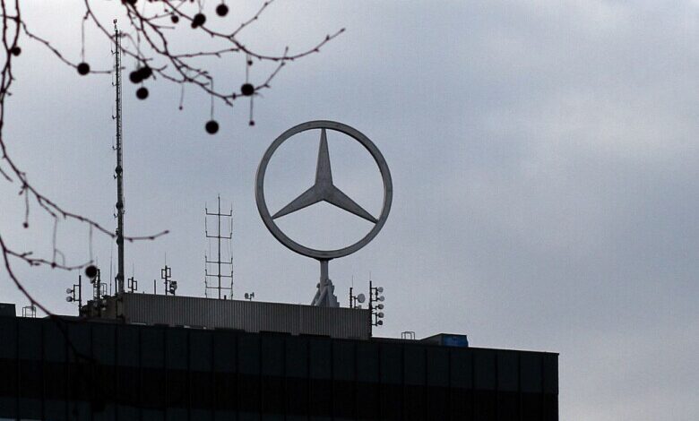 Mercedes-Stern (Archiv)