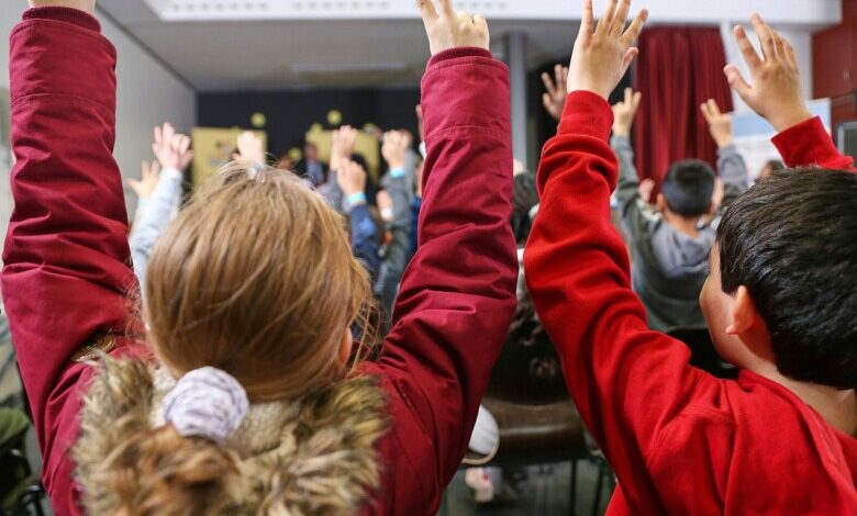Kinder in einer Schule (Archiv)