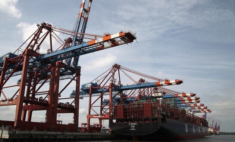 Containerschiff (Archiv)