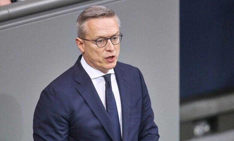 Karsten Wildberger am 09.10.2026