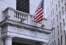 US-Fahne an der New York Stock Exchange