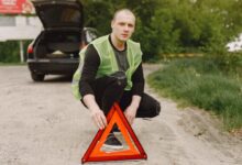 Mit dem Firmenwagen im Unfall.